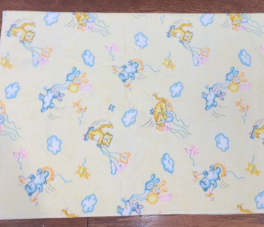 Vintage Dundee Yellow Blue Cats Bunny Rabbit Balloon Dot‎ Flannel Baby Blanket